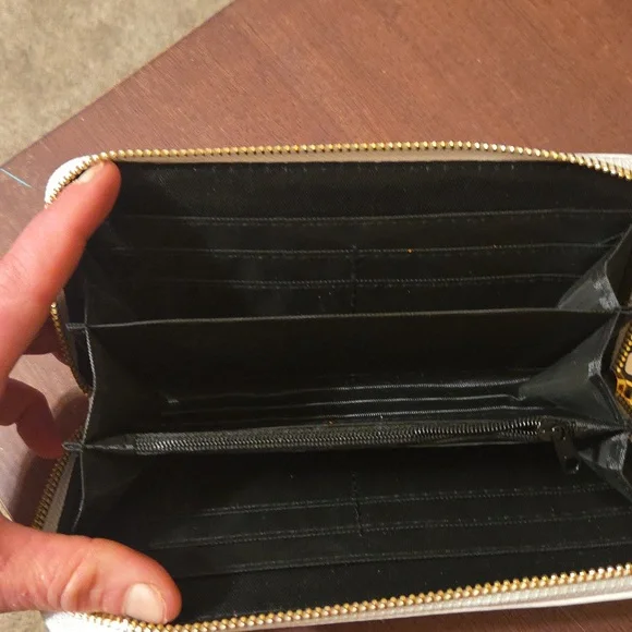 Phoenix Wallet - Picture 3 of 6